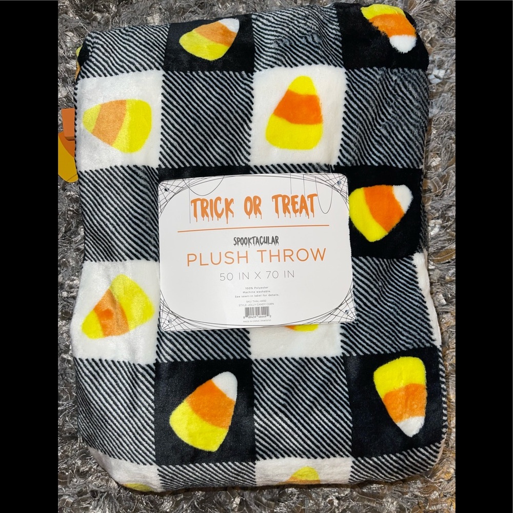 Halloween candy corn throw blanket